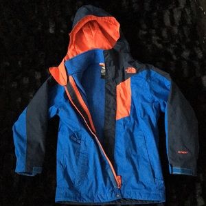 Boys The North Face Hyvent 3in1 coat.